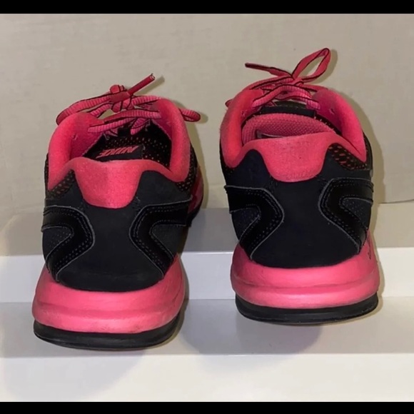 Nike Sneakers - Picture 2 of 6